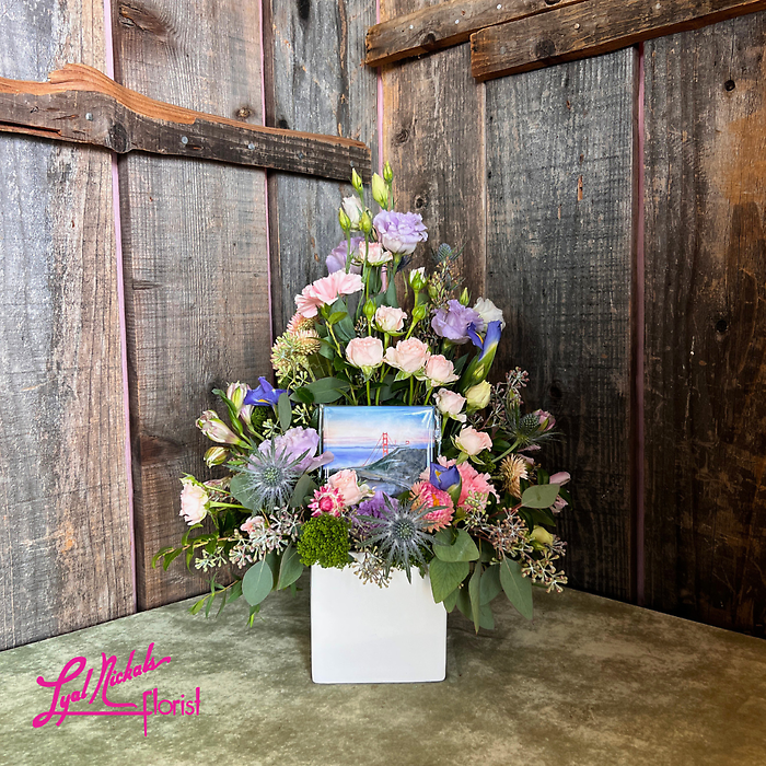 Garden Gallery with Golden Gate Bridge Tile