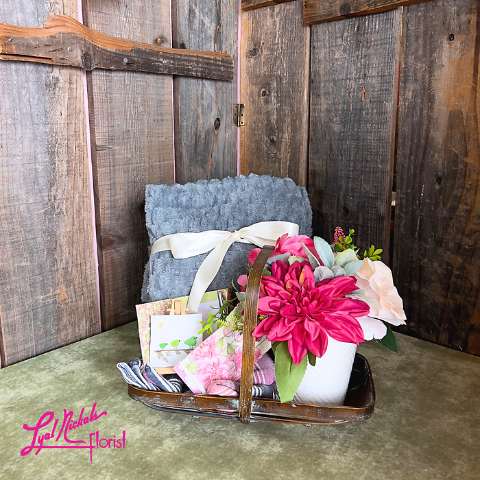 Cozy Comfort Basket - Gray